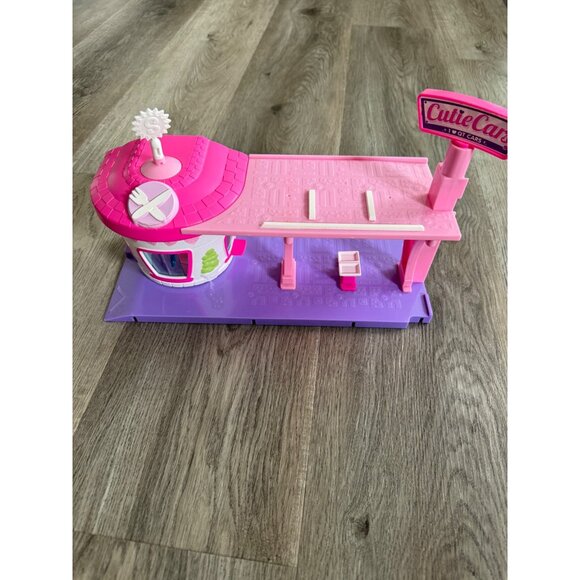 GUC Cutie Cars Drive Thru Playset With Die Cast Vehicles OG - Picture 5 of 7